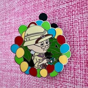 Disney Pixar Up Mystery Pin - Older Ellie